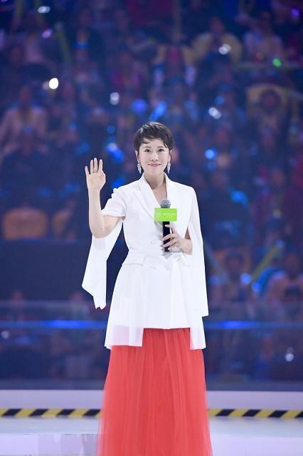 娱乐吃瓜美女复工,吃瓜美女华丽复工,惊艳亮相引热议 第3张 娱乐吃瓜美女复工,吃瓜美女华丽复工,惊艳亮相引热议 第3张
