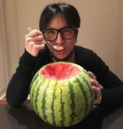 娱乐星吃瓜,星吃瓜事件大揭秘 第2张 娱乐星吃瓜,星吃瓜事件大揭秘 第2张