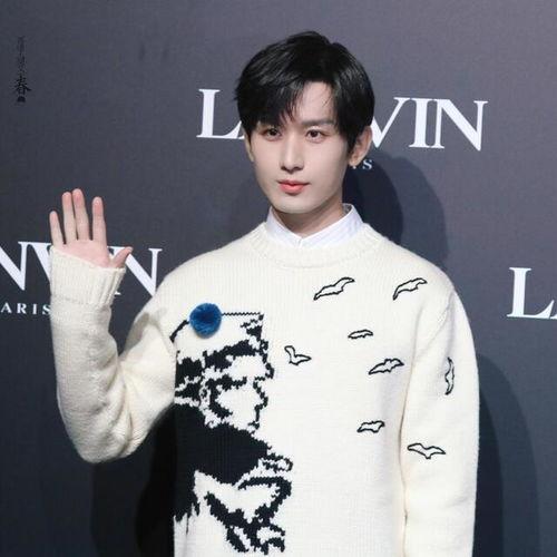 娱乐吃瓜成毅,从娱乐吃瓜到实力派演员的蜕变之路 第2张 娱乐吃瓜成毅,从娱乐吃瓜到实力派演员的蜕变之路 第2张