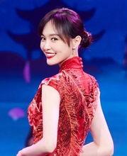 吃瓜娱乐唐嫣,瓜田里的甜蜜女王 第2张 吃瓜娱乐唐嫣,瓜田里的甜蜜女王 第2张
