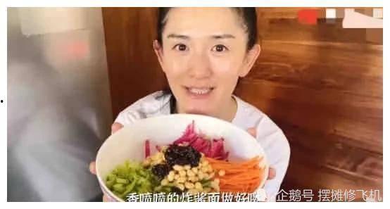 娱乐圈吃瓜爆料人百度云,揭秘明星幕后故事,带你走进娱乐圈真相! 第1张 娱乐圈吃瓜爆料人百度云,揭秘明星幕后故事,带你走进娱乐圈真相! 第1张