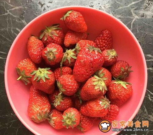草莓果酱娱乐吃瓜,揭秘娱乐圈的甜蜜瓜田 第3张 草莓果酱娱乐吃瓜,揭秘娱乐圈的甜蜜瓜田 第3张